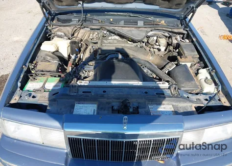 1991 Lincoln Town Car Executive z USA, uszkodzony, nr VIN 1LNCM81W2MY635517